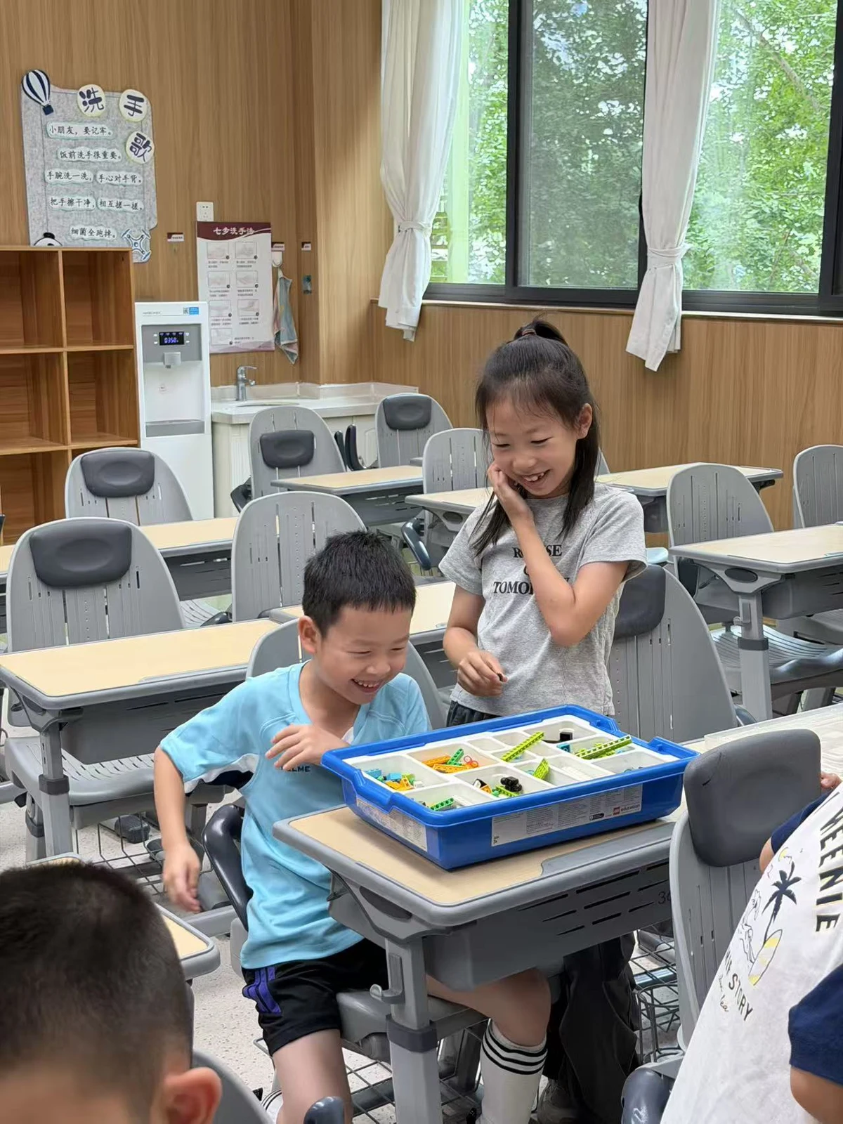 Guided classroom practice · School project photography